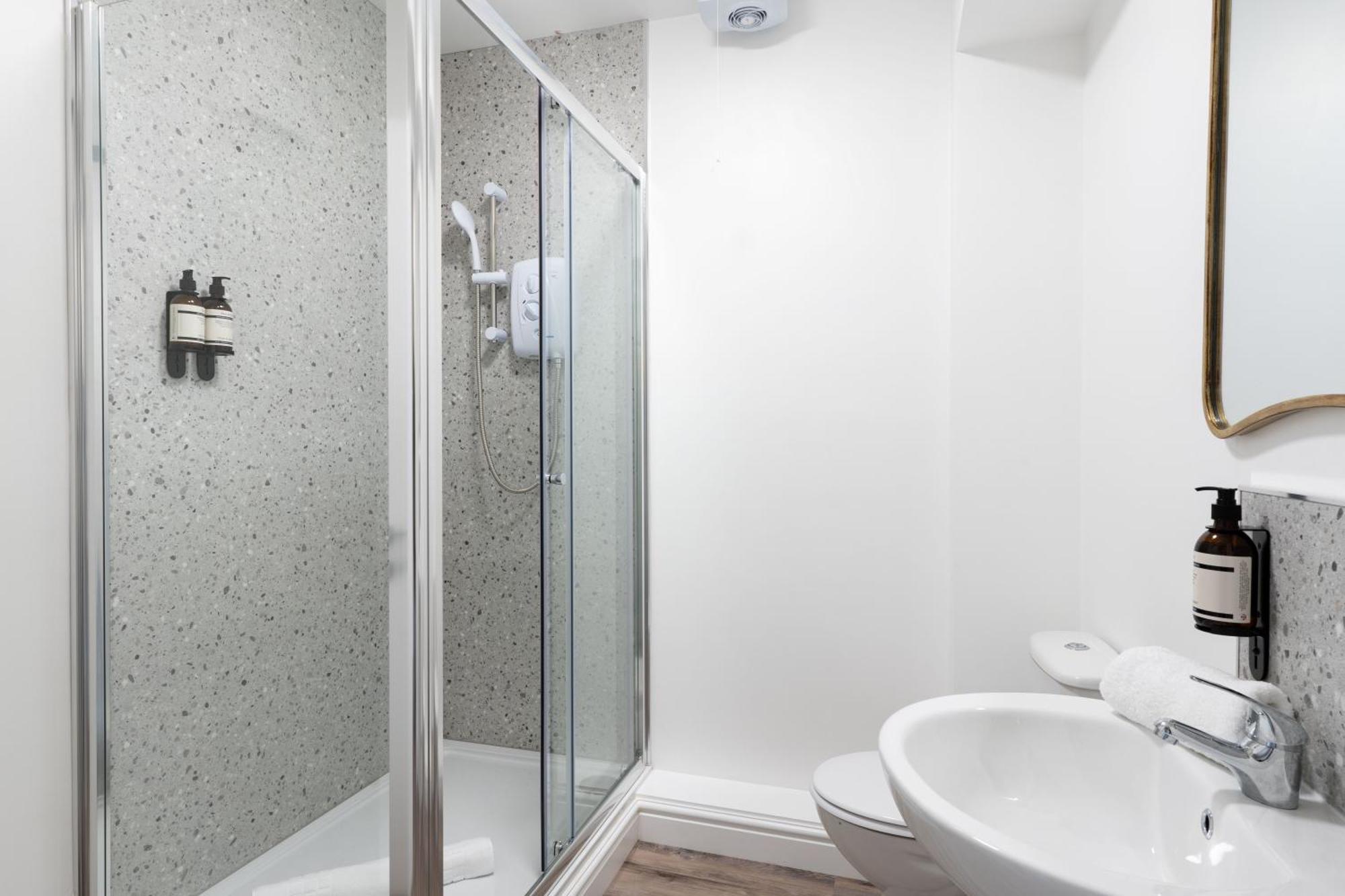 Wellington Place I Your Apartment Bristol Exteriör bild